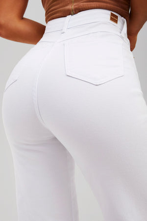 Calça Jeans Modeladora Milagrosa Wide Leg Cós Super Alto Barra Corte a Laser Branca