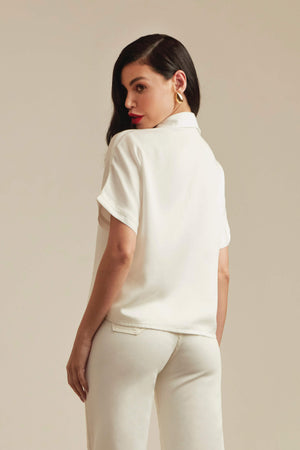 Camisa Térmica Cropped Manga Curta Impecável Off White Liocel