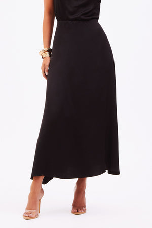 Saia Midi em Viscose Acetinada Essence Preta