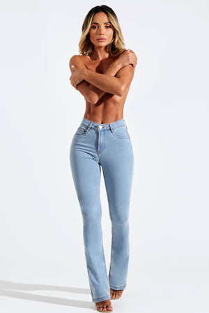 Calça Jeans Modeladora Inesquecível Boot Cut Clara