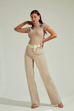 Calça Jeans Modeladora Wide Leg Nude Cós Super Alto