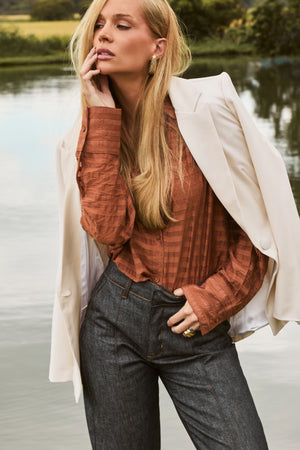 Blazer Feminino de Alfaiataria Estruturado Essence Off White