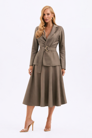 Saia Midi Evasê Glam Fendi QUE NÃO AMASSA