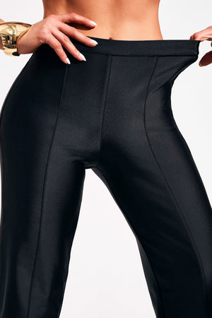 Calça Pantalona Modeladora Glam Cintura Alta Preta QUE NÃO AMASSA