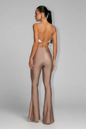 Calça Flare Modeladora Glam Cós Alto Fendi