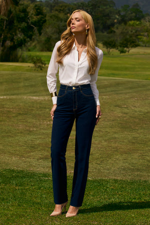 Calça Jeans Reta Ultra Modeladora Cintura Alta Barra Corte a Laser