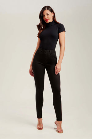 Calça Jeans Modeladora Skinny Preto Intenso Cós Médio