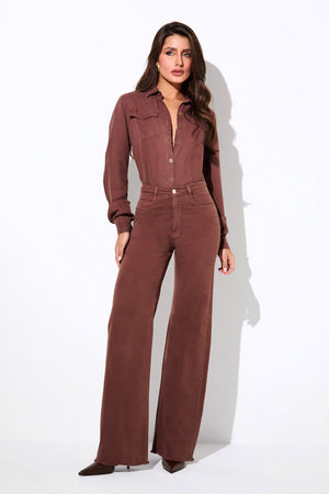 Calça Jeans Wide Leg Modeladora Cintura Super Alta com Barra Desfiada Coffee