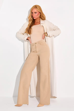 Calça Jeans Wide Leg Modeladora Cintura Super Alta Barra Corte a Laser Nude