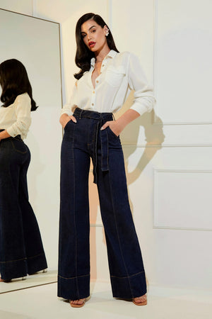 Calça Jeans de Rica Estilo Alfaiataria Tecnológica Wide Leg Cós Super Alto