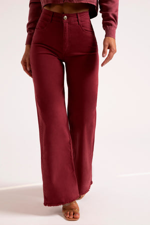 Calça Jeans Modeladora Wide Leg Cós Super Alto Red Cherry