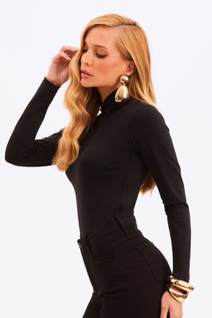 Blusa Gola Alta Manga Longa Curve Preta