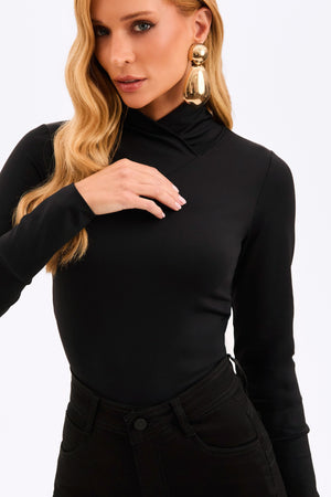 Blusa Gola Alta Manga Longa Curve Preta