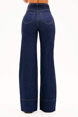 Calça Jeans de Rica Estilo Alfaiataria Tecnológica Wide Leg Cós Super Alto