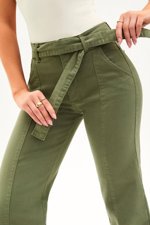 Calça Jeans de Rica Tecnológica Wide Leg Verde Militar Cós Alto