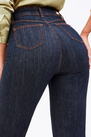 Calça Jeans Wide Leg Modeladora Fantástica Cós Super Alto Barra Tradicional