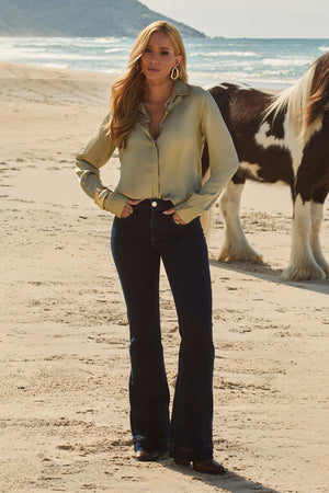 Calça Jeans Flare Luxury Cintura Média Escura