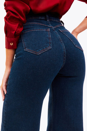 Calça Jeans Pantalona Modeladora Luxury Cós Super Alto Barra Tradicional