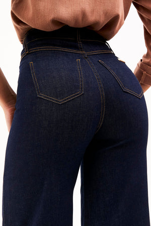 Calça Jeans Ultra Modeladora Pantalona Cós Super Alto