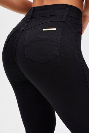 Calça Jeans Mega Bumbum Flare Preto Intenso Cós Médio