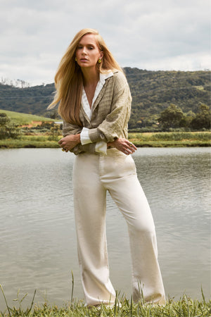 Camisa Feminina Listrada Transparente Verde Oliva