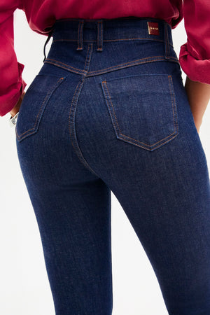 Calça Jeans Modeladora Revolucionária Escura Flare Cós Super Alto