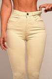 Calça Jeans Modeladora Skinny Areia Cós Médio