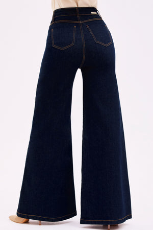 Calça Jeans Pantalona Ultra Modeladora Cintura Alta Barra Tradicional