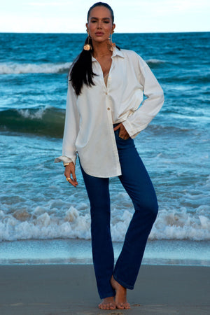 Camisa Térmica Ampla Tradicional Off White Liocel com trama de Linho