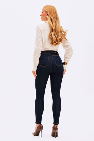 Calça Jeans Skinny Ultra Modeladora Cintura Alta Barra Tradicional