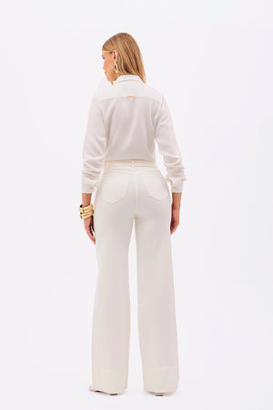 Calça Jeans de Rica Estilo Alfaiataria Tecnológica Wide Leg Cós Super Alto Off White
