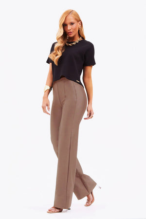 Calça Wide Leg Modeladora Glam Cós Alto Fendi QUE NÃO AMASSA
