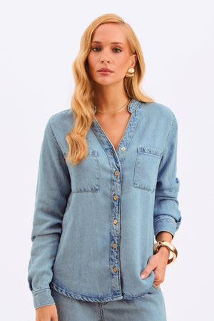Camisa Feminina de Liocel Aura Jeans Claro