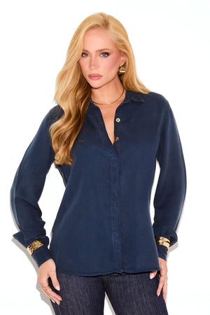 Camisa Feminina de Liocel Aura com Botões Ocultos Azul Marinho