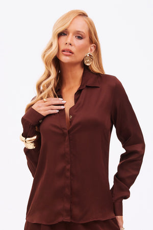 Camisa Feminina de Viscose Acetinada Essence Marrom