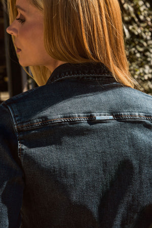 Camisa Jeans com Botões Ocultos Dry Comfort
