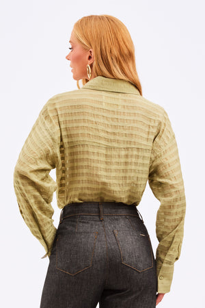 Camisa Feminina Listrada Transparente Verde Oliva