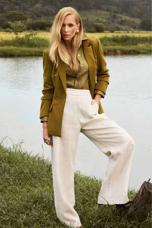 Camisa Feminina 100% Linho Slim Fit Verde Oliva