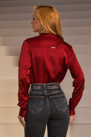 Camisa Feminina de Viscose Acetinada Essence Vermelha