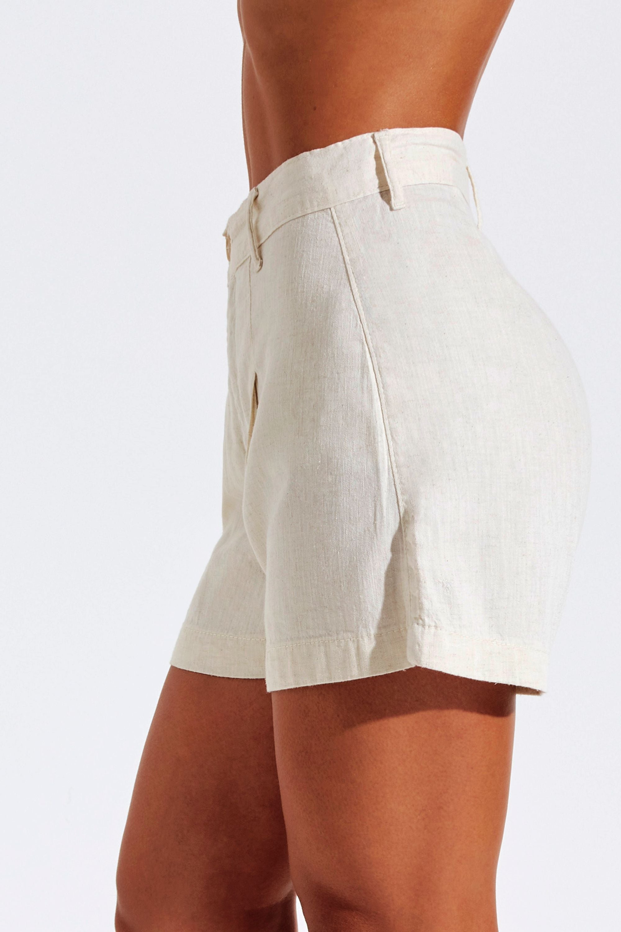 Shorts Alfaiataria de Linho Térmico Dunas Areia – Modab