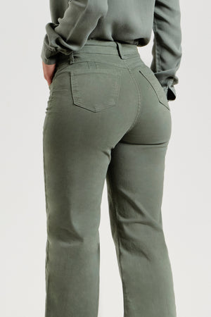 Calça Jeans Modeladora Verde Wide Leg Cós Super Alto