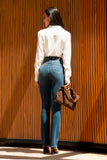 Calça Jeans Modeladora Essencial Reta Cós Super Alto Barra Corte a Laser