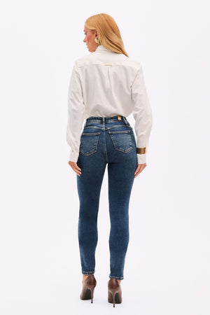 Calça Jeans Skinny Modeladora Essencial Cintura Super Alta Barra Tradicional