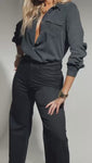 Stories de Calça Jeans Modeladora Wide Leg Preto Intenso Cós Médio Barra Tradicional