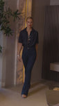 Stories de Calça Jeans Modeladora Revolucionária Escura Flare Cós Super Alto