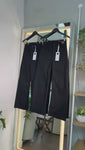 Stories de Calça Jeans Modeladora Wide Leg Preto Intenso Cós Médio Barra Tradicional