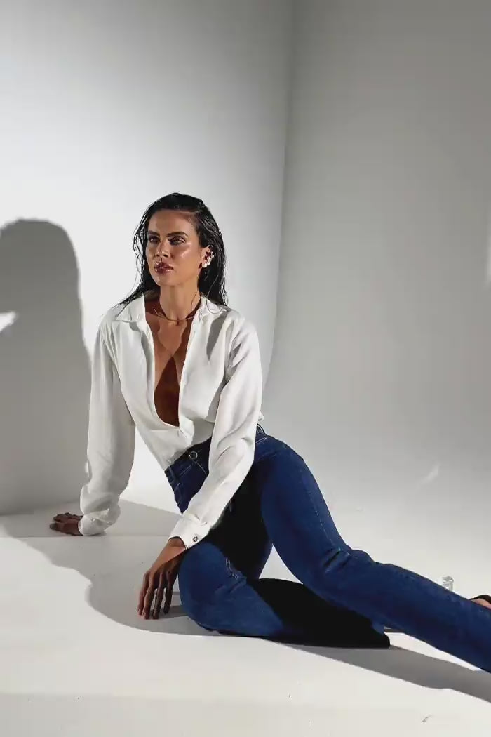 Calça Jeans Modeladora Revolucionária Reta Cós Super Alto Jeans Escuro