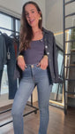 Stories de Calça Jeans Modeladora Inesquecível Boot Cut Cós Médio