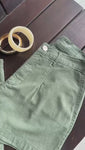 Stories de Shorts Alfaiataria de Linho Dunas Verde Militar