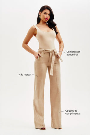 Calça Jeans de Rica Estilo Alfaiataria Tecnológica Wide Leg Cós Médio Nude
